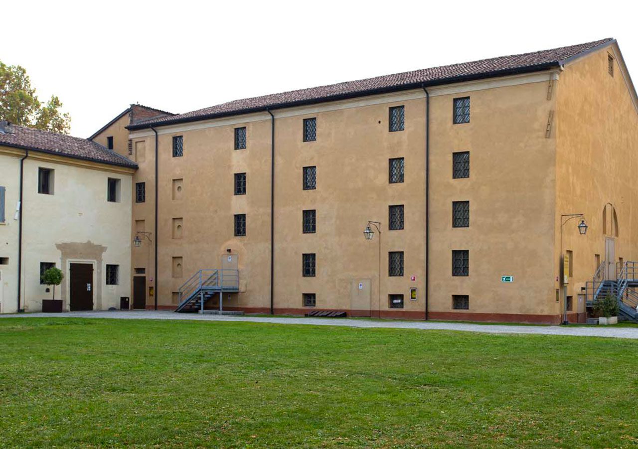 Teatro di Novellara, foto in esterno